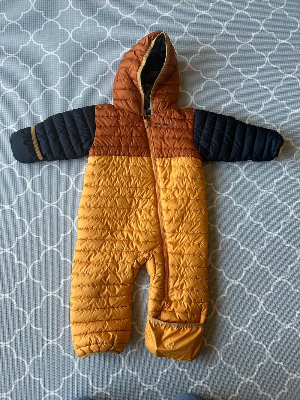 Columbia Reversible snowsuit